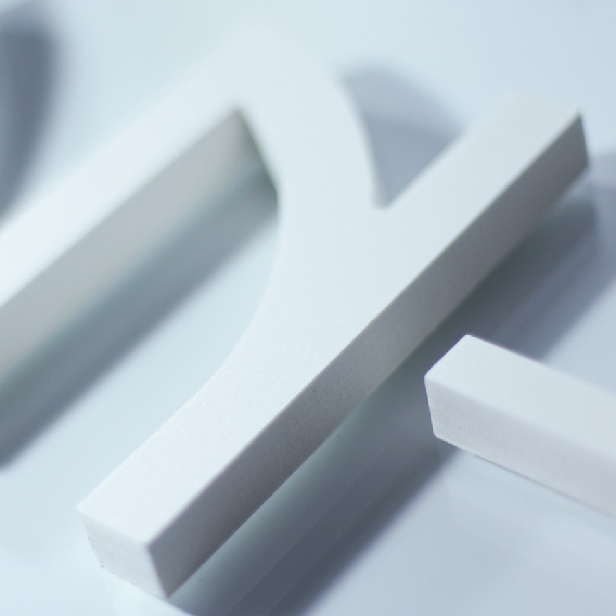 Lettre decoupe pvc capbreton